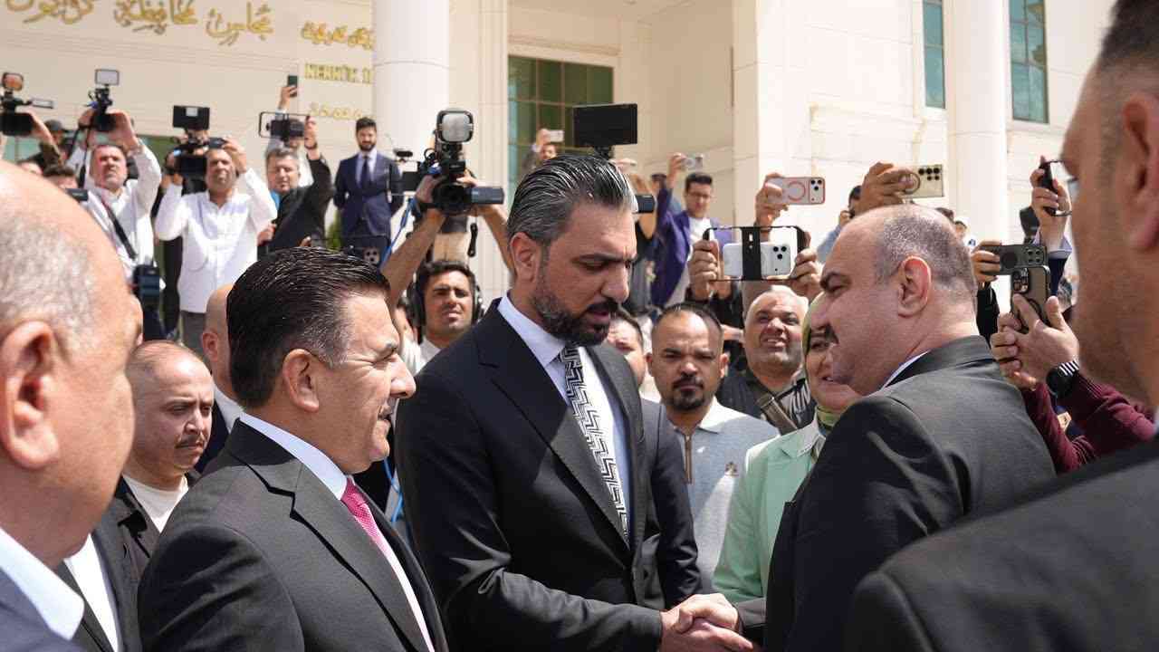 بالصور ..  في مبنى محافظة كركوك     مباشرة السيد محافظ كركوك